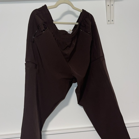 Old Navy Navy Blue Capri Exercise Pants - Picture 5 of 7